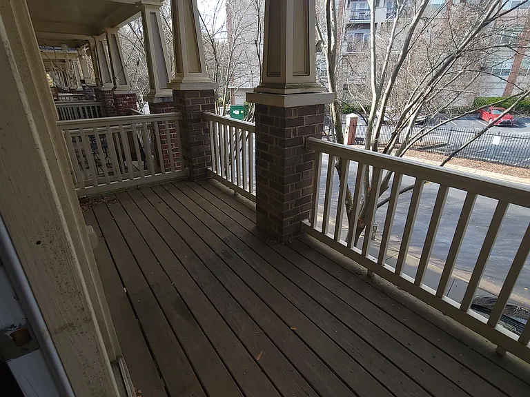 817 Charles Bank Ave SE #817 — Photo 16