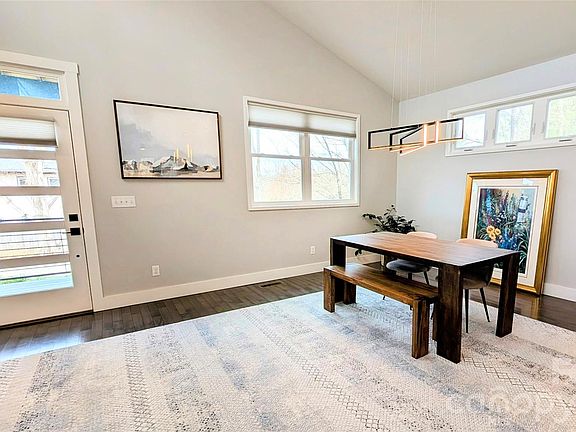 5th image of 206 Flathouse Dr