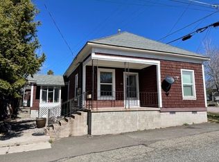 35 Camino Ave, Weed, CA 96094