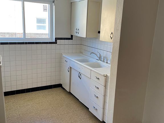 4th image of 7172 Jamieson Ave #1