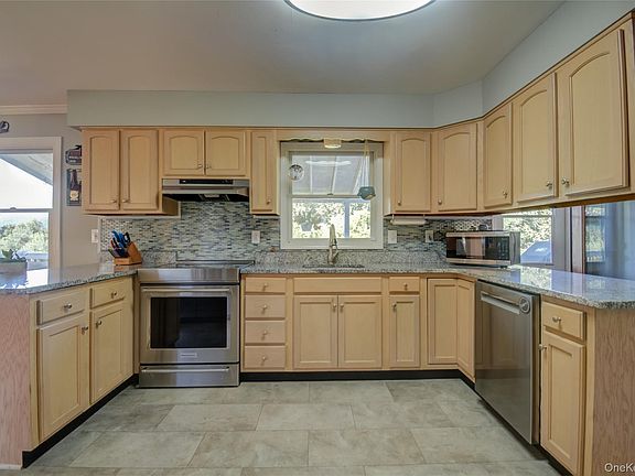 4th image of 54 Clearview Circle