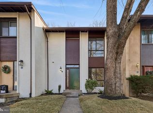 11931 Barrel Cooper Ct, Reston, VA 20191