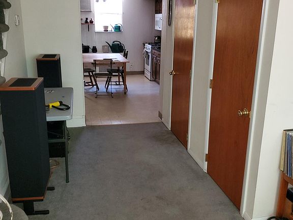 5th image of 1906 S Camac St