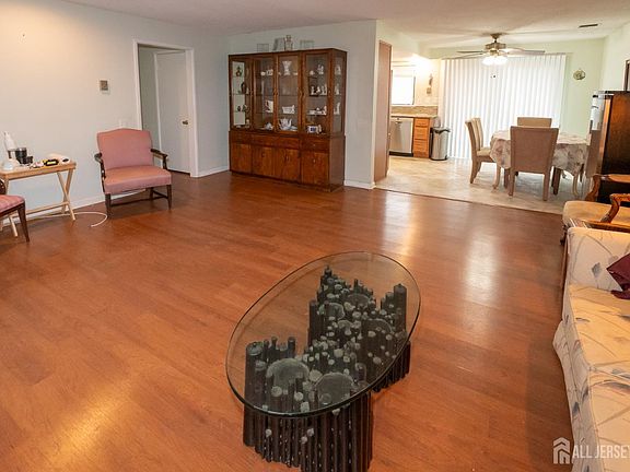 5th image of 264B Crosse Dr