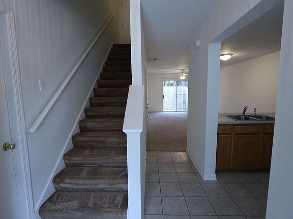 3rd image of 1804 Treeline Ct