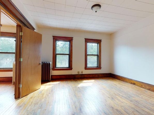 1319 Franklin Ave SE #2