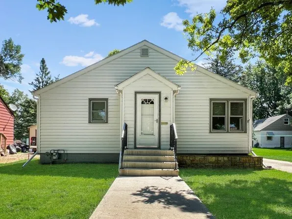 1010 N Hampton St, Fairmont, MN 56031