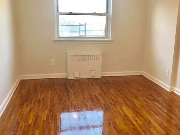5th image of 19211 42nd Ave APT 4