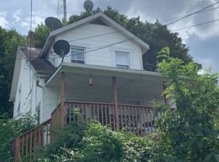 231 Bryant St, Vandergrift, PA 15690