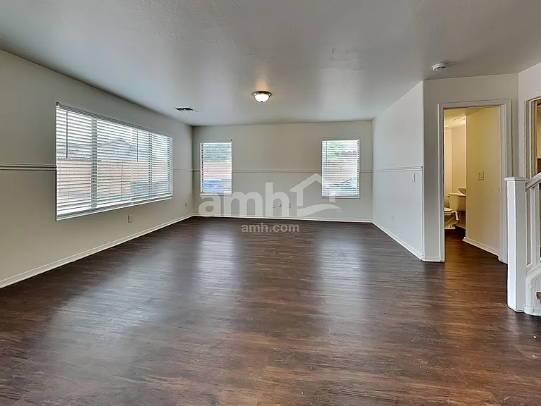 9815 W Riverside Ave — Photo 5