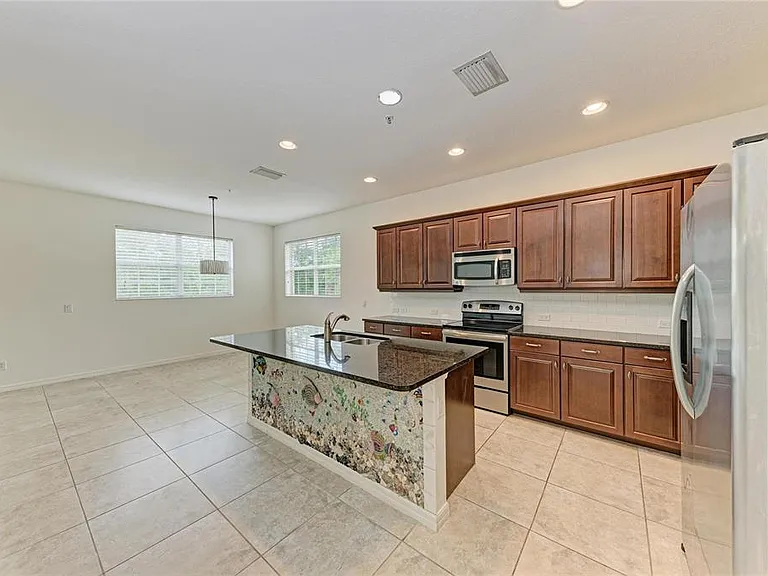 8143 Miramar Way #8143 — Photo 15