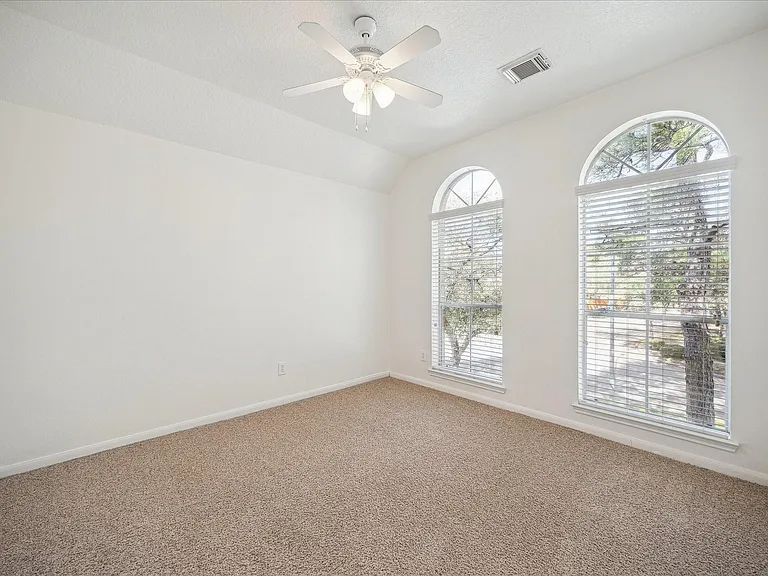 12831 Dove Point Ln — Photo 46