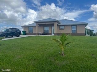 9035 W Crow Cir, Labelle, FL 33935