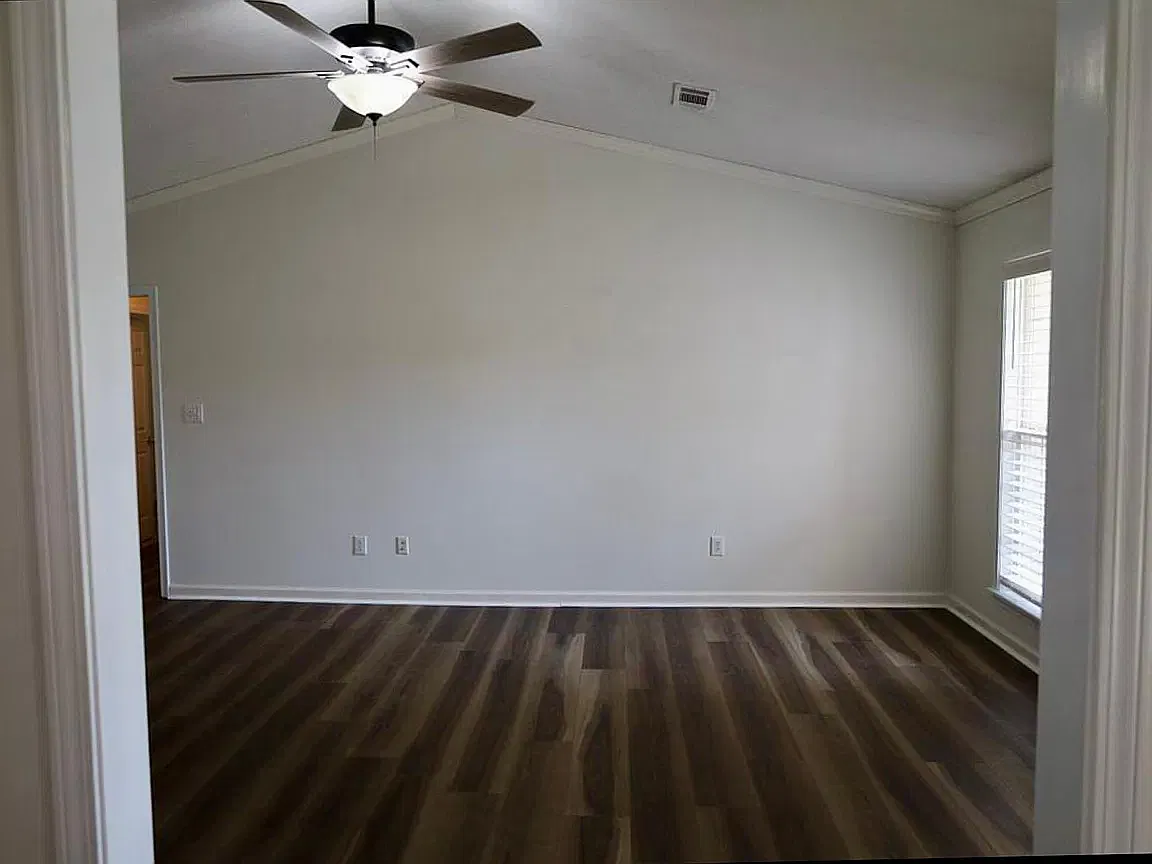 3 bed, 1556 sqft, $1,600 — Photo 4