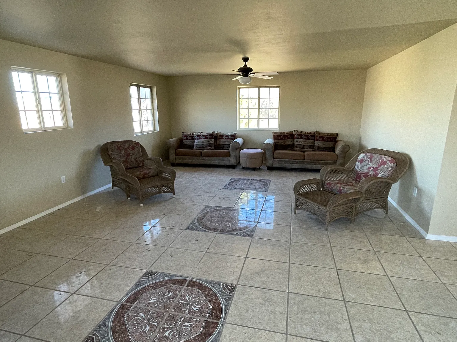 3 bed, 1640 sqft, $2,195 — Photo 4