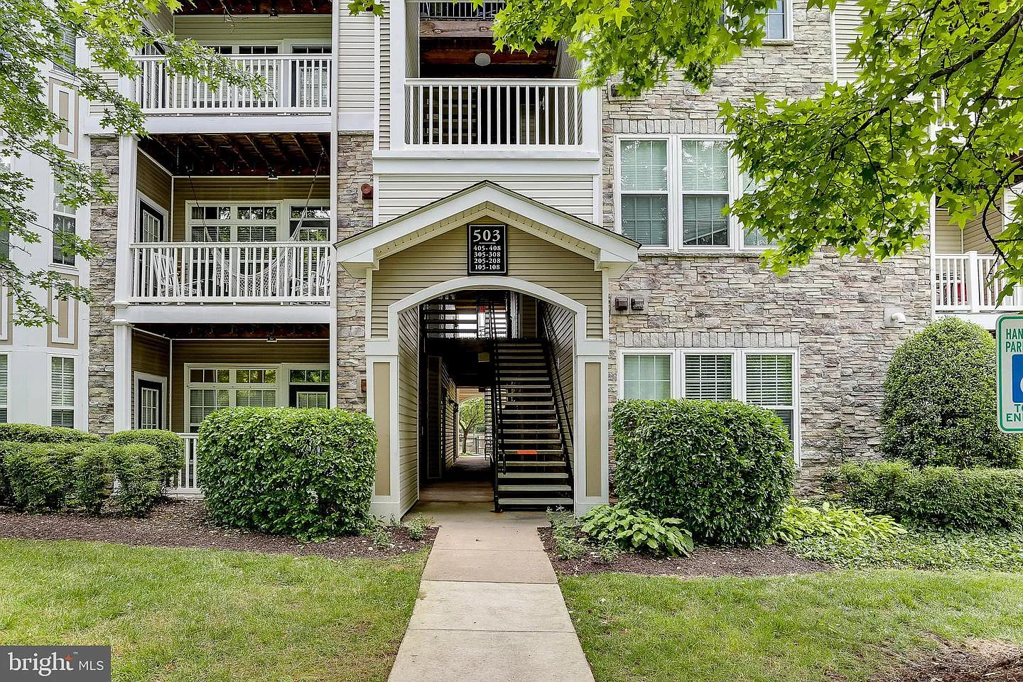503 Sunset View Ter SE Unit 207 photo 1