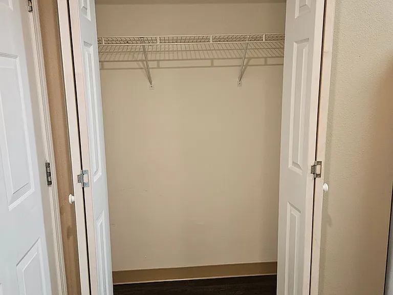 Vista Pointe Apartments in South Salem Oregon Comfortable Living Near Shopping and I5 — Photo 18