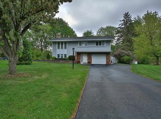 774 Westmoreland Dr, Niskayuna, NY 12309
