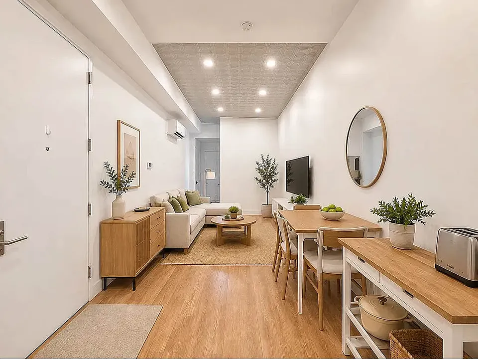 203 Wyckoff Ave #2L
