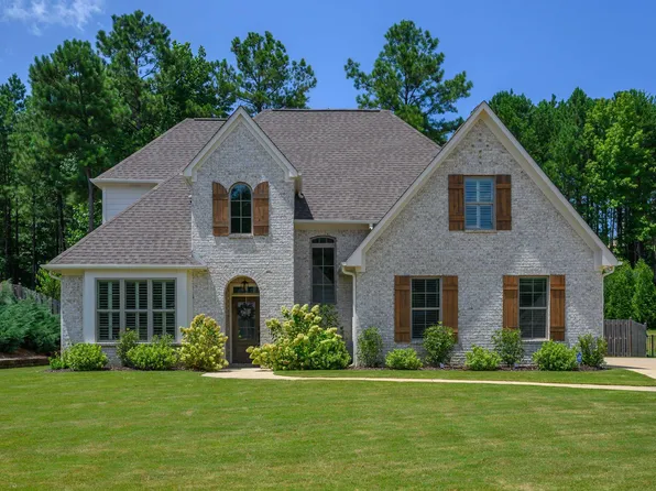 521 Willow Branch Cir, Chelsea, AL 35043