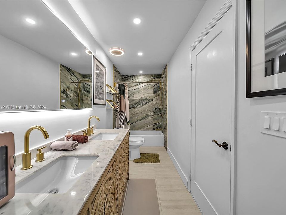 1st image of 934 Michigan Ave #203 & 204