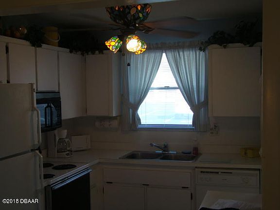 5th image of 2801 N Halifax Ave APT 142