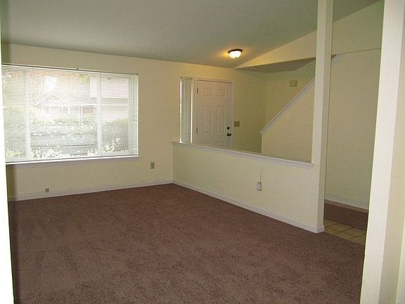 4th image of 7520 64th Ave W
