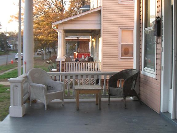 3rd image of 3111 Forest Hill Ave