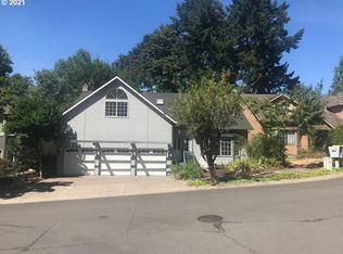 13198 Peters Rd, Lake Oswego, OR 97035