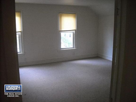 5th image of 713 Superior Ave