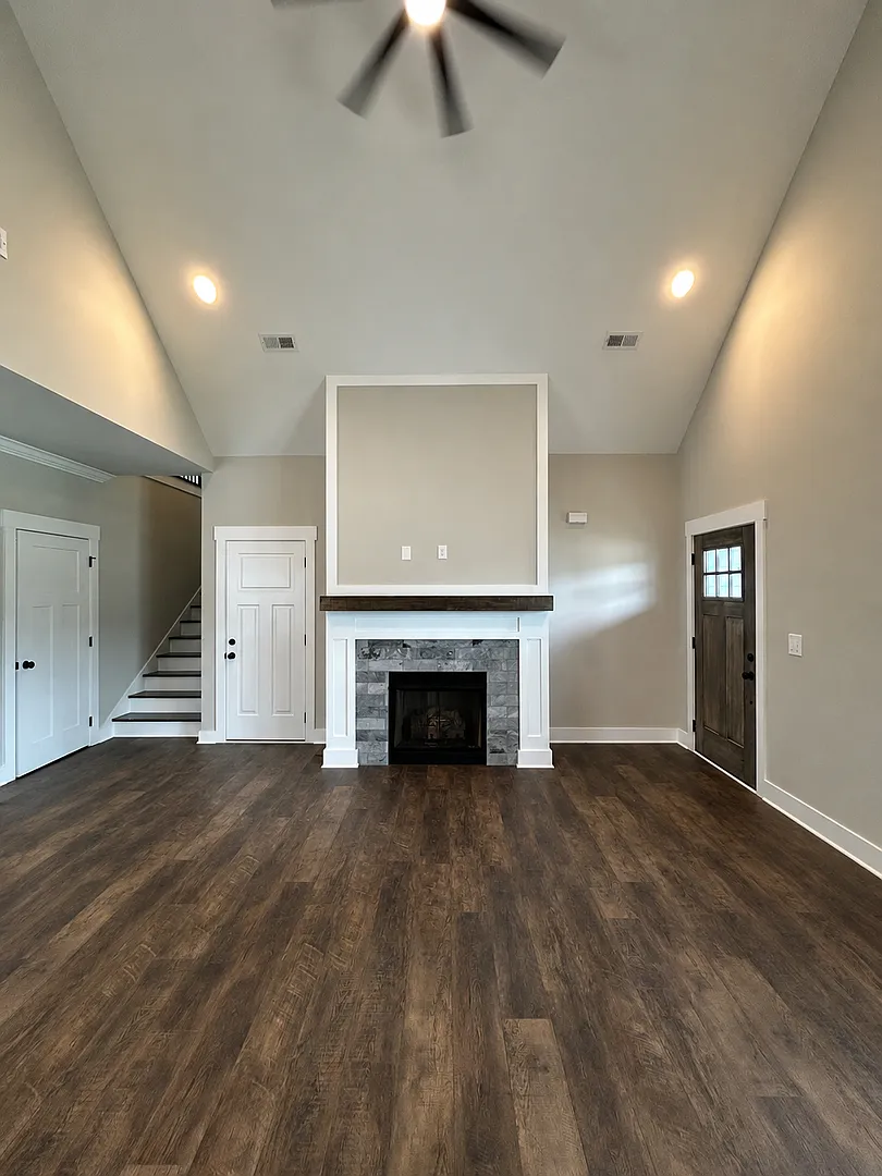 Building Photo - 555 Willow Grove Ct