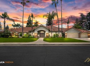 9101 Saint Cloud Ln, Bakersfield, CA 93311