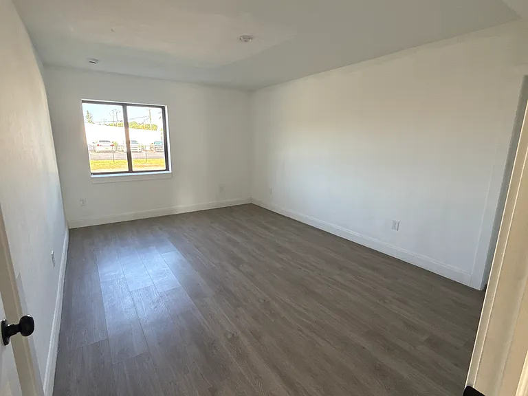 4523 Palm Beach Blvd #3 — Photo 5