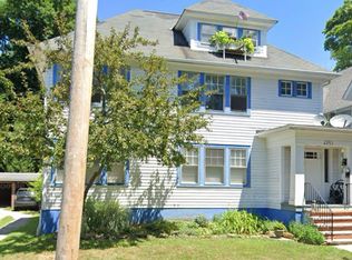 2843 E Derbyshire Rd #2, Cleveland Heights, OH 44118