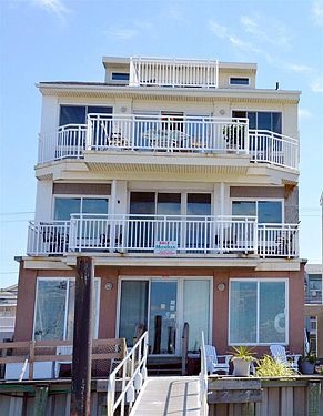 1st image of 238A Bay Ave #2