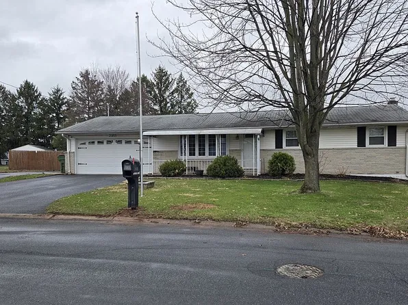 3185 Lehrs Dr, York, PA 17404