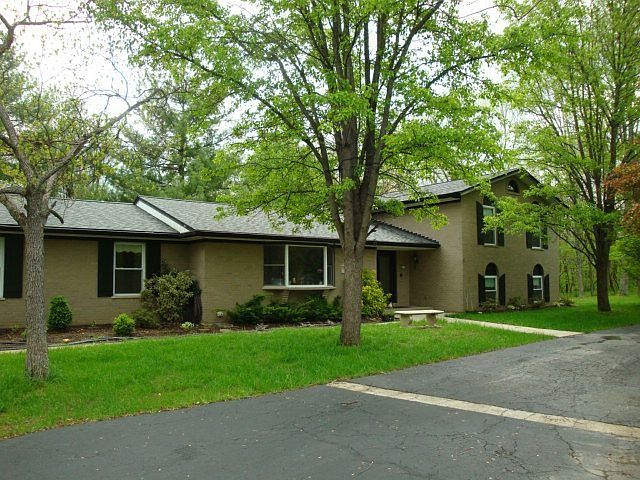 1st image of 618 Aylor Ln
