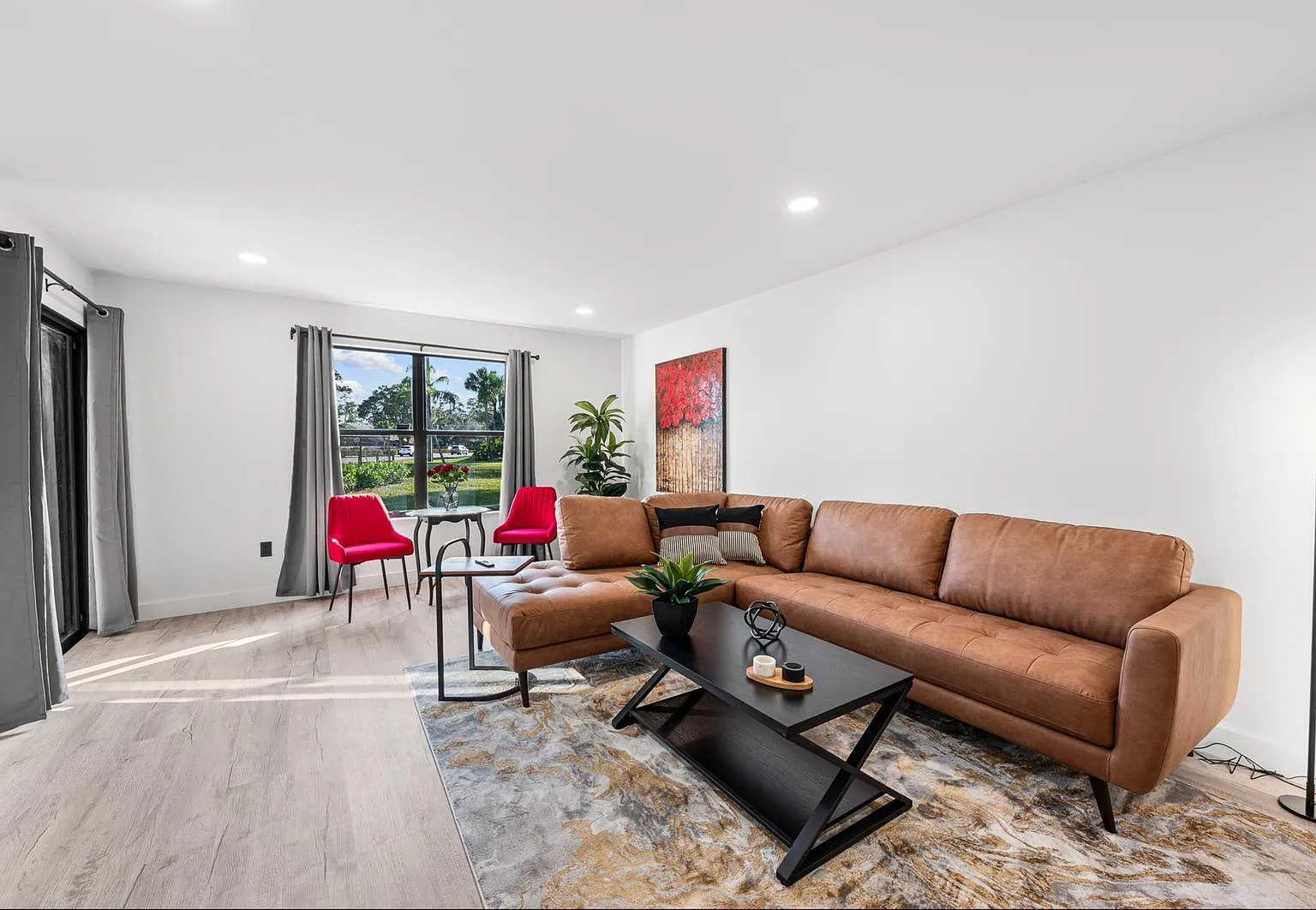 2 bed, 2.0 bath, 1180 sqft, $4,250 — Photo 1