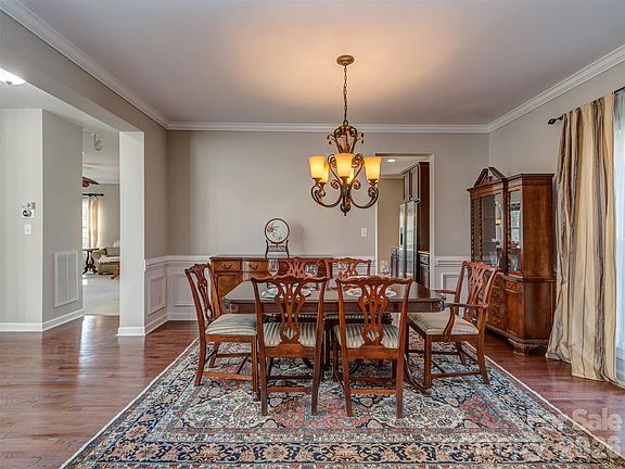 4th image of 12103 Crescent Run Ct