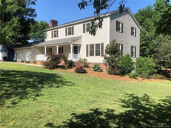 2nd image of 1415 Northridge Dr