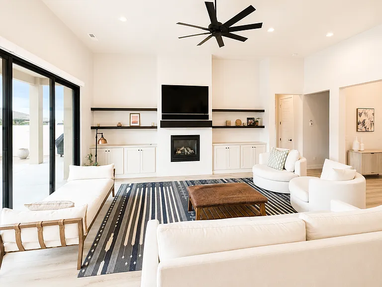 253 S 660 W — Photo 10