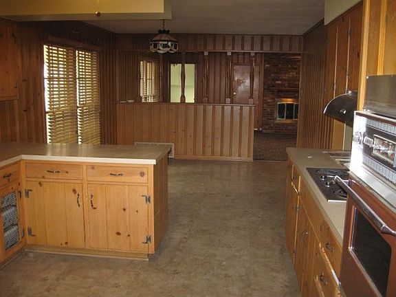5th image of 1701 Jacqueline Ct