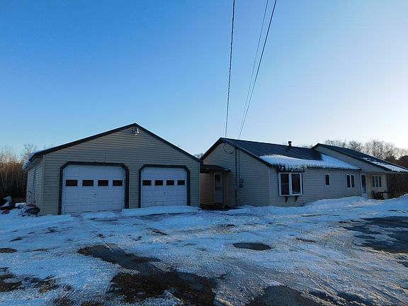 4th image of 570 Stream Road