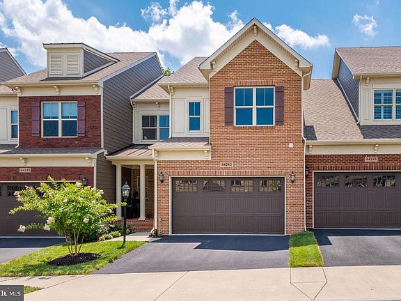 2nd image of 44243 Mimosa Grove Sq