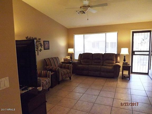3rd image of 1371 E La Costa Dr