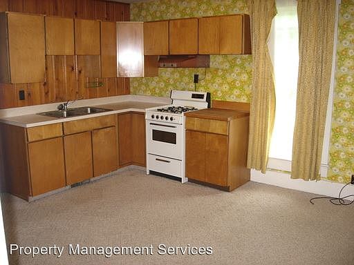 2nd image of 111 River Vista Dr