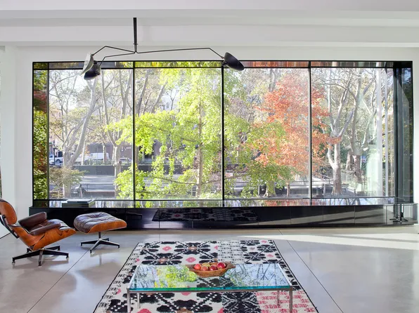 118 Forsyth Street image 1 of 11