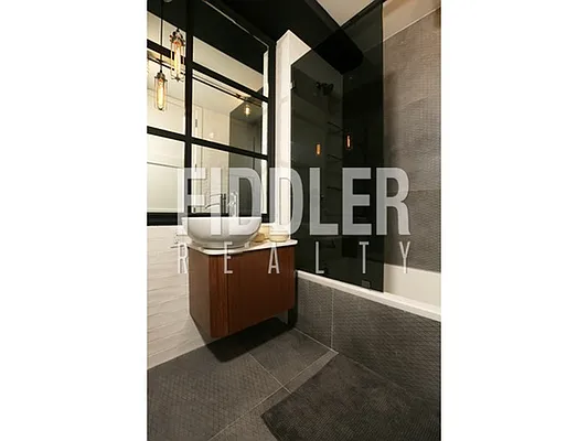 Rented by Fiddler Realty | media 64