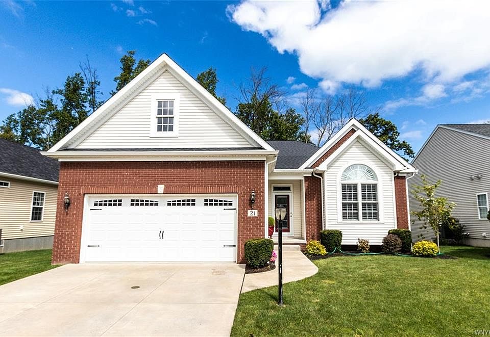 1st image of 21 Greenside Dr