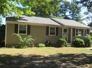 79 Hathaway St, Wareham, MA 02571